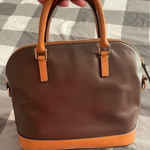 Barely worn Dooney & Burke purse!